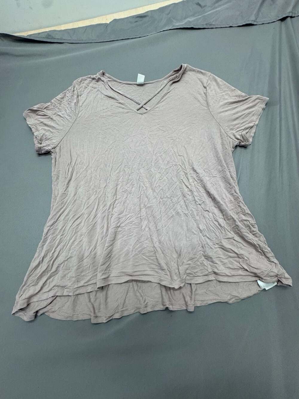 Old Navy V-Neck Short Sleeve T-Shirt Size XXL Pink Crossover
